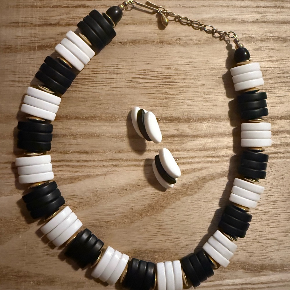 Avon Black and White Necklace and Earring Set